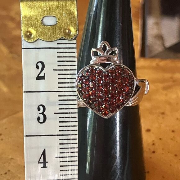 Natural Red Garnet Sterling Silver Claddagh Ring Size 7 - Picture 7 of 9